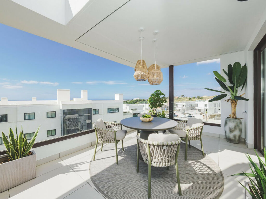 Penthouse Duplex Higueron Málaga - image 4