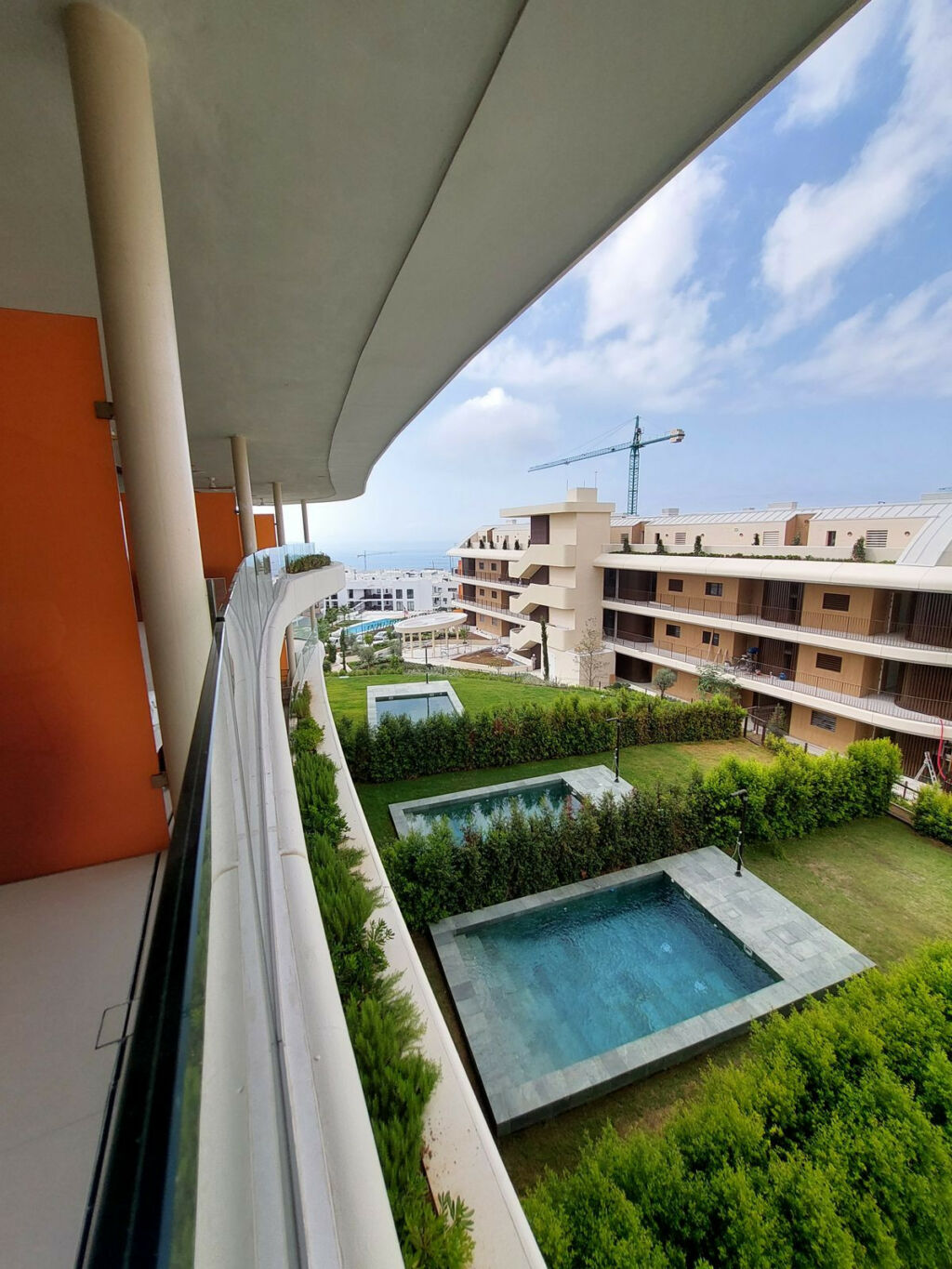 Middle Floor Apartment Higueron Málaga - image 4