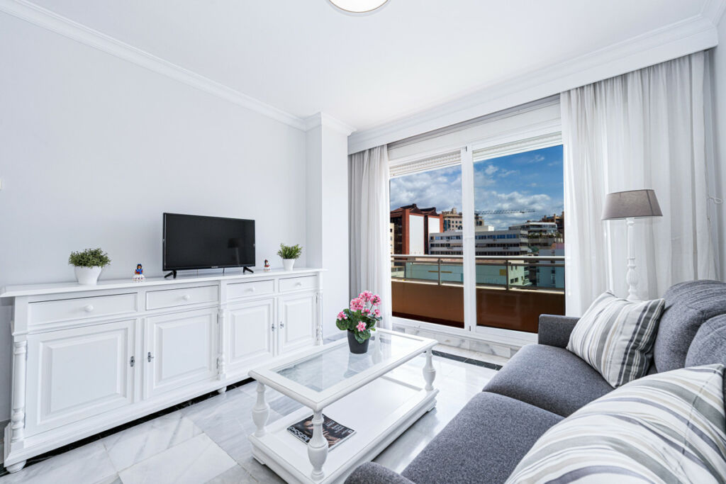 Middle Floor Apartment Marbella Málaga - image 4