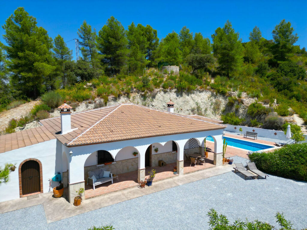 Detached Villa Comares Málaga - image 5