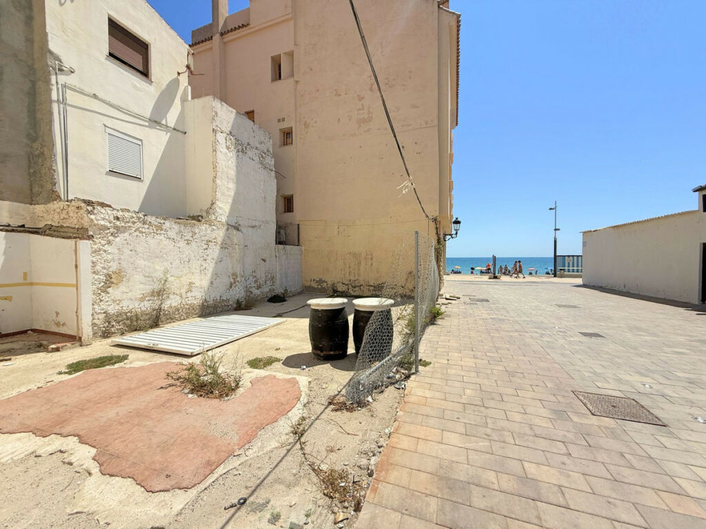 Residential Plot San Luis de Sabinillas Málaga - image 4