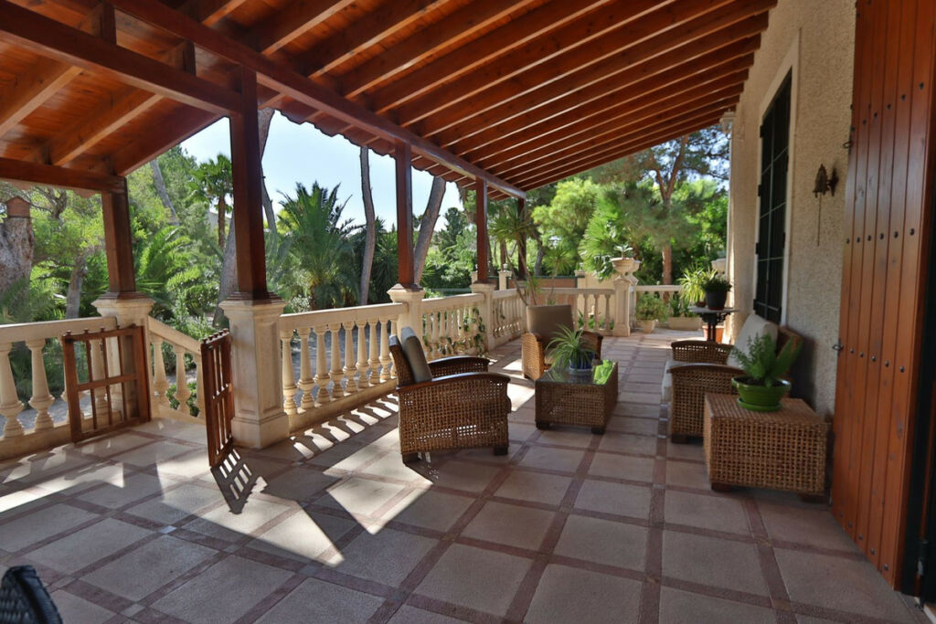 Detached Villa Mutxamel Alicante - image 4
