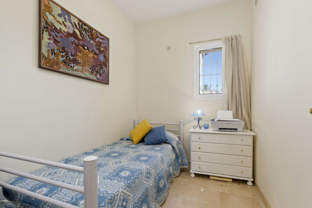 Penthouse Nueva Andalucía Málaga - image 14