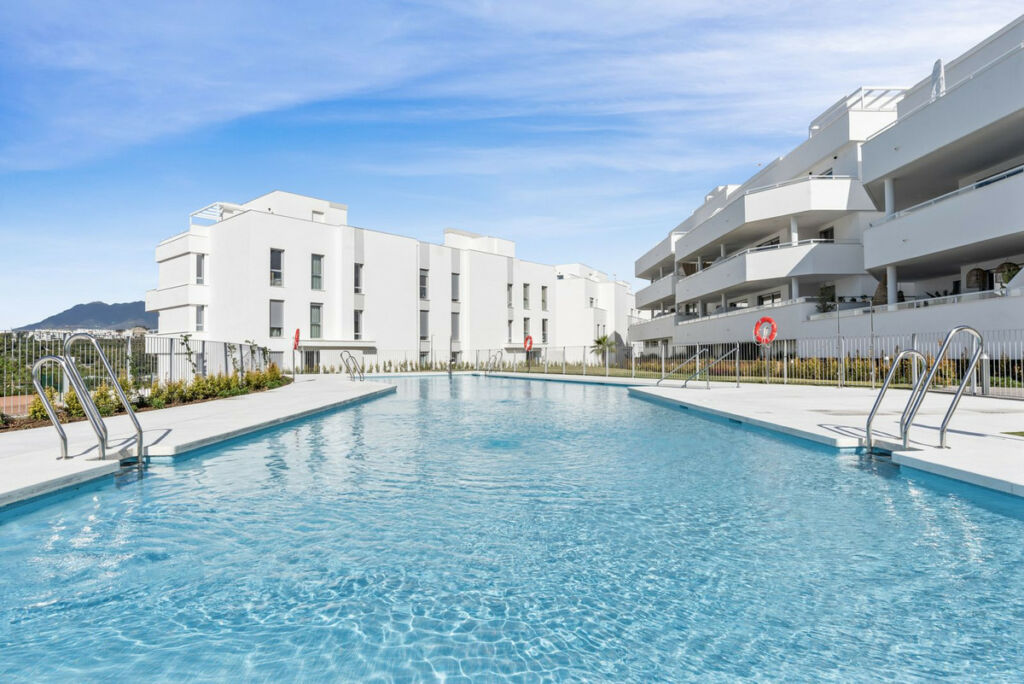 Ground Floor Apartment Estepona Málaga - image 4