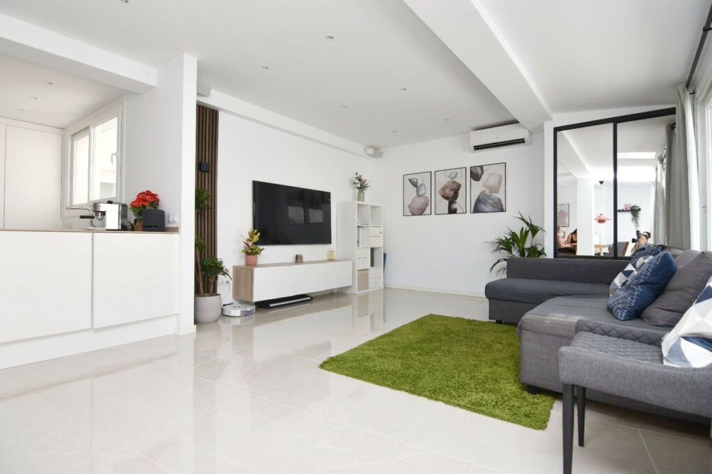 Penthouse Benalmadena Pueblo Málaga - image 4