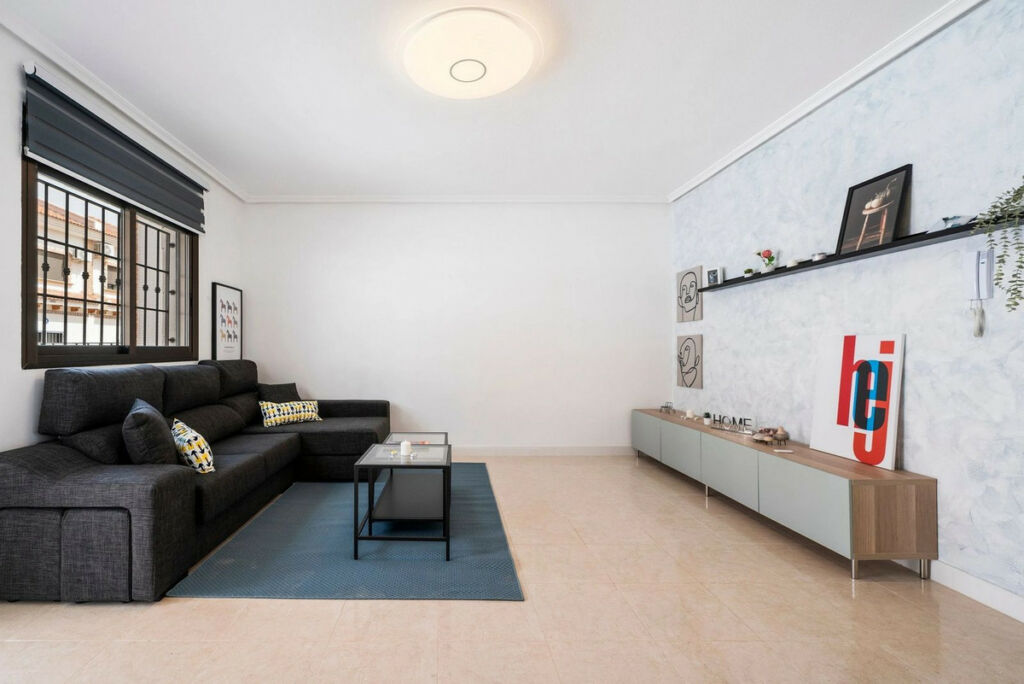 Townhouse San Miguel de Salinas Alicante - image 4