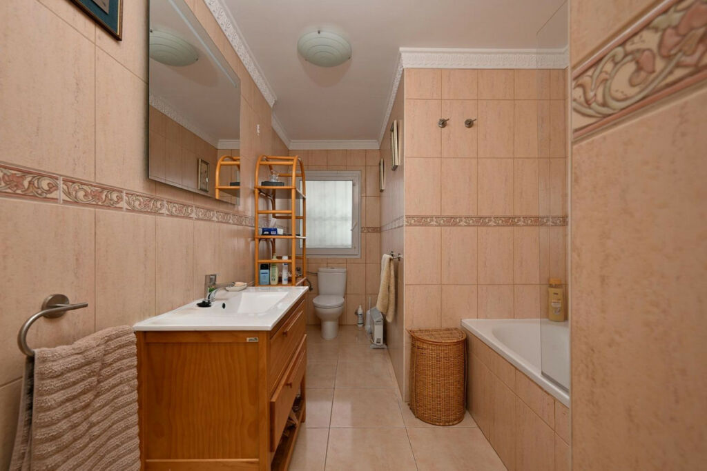 Detached Villa Alhaurín el Grande Málaga - image 4