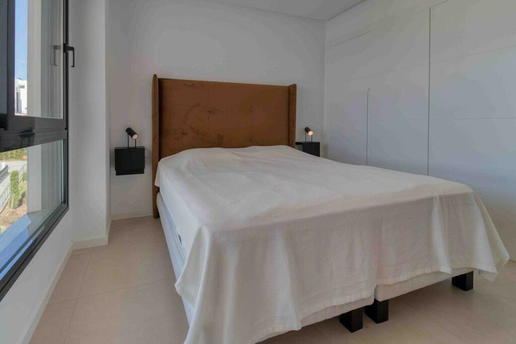 Middle Floor Apartment Fuengirola Málaga - image 4