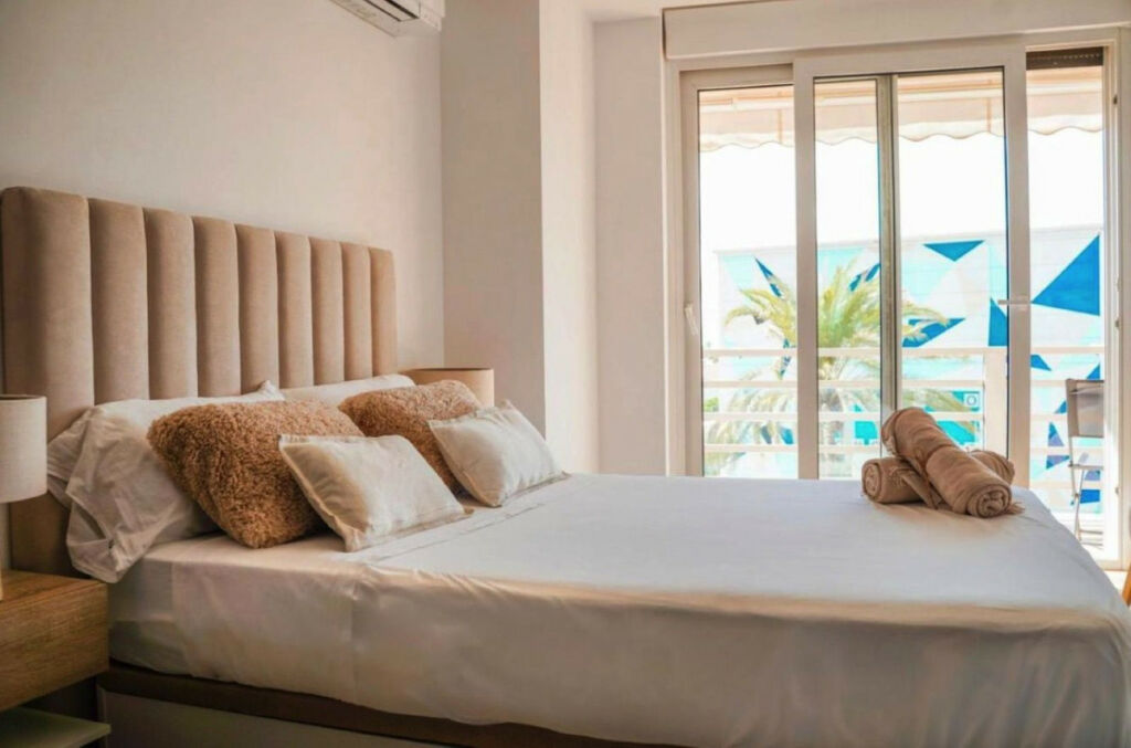 Middle Floor Apartment Marbella Málaga - image 4