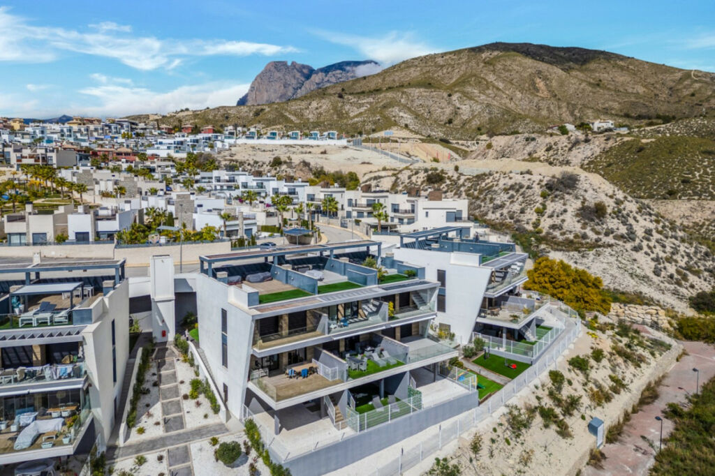 Penthouse Duplex Finestrat Alicante - image 4