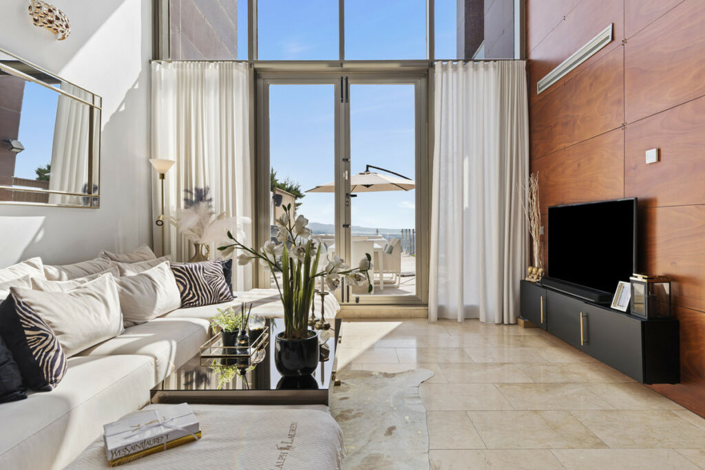 Townhouse Benahavís Málaga - image 2