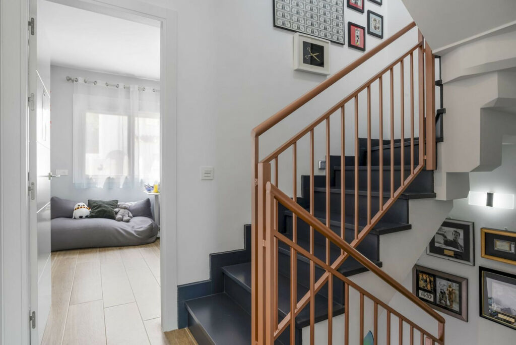 Townhouse Estepona Málaga - image 4