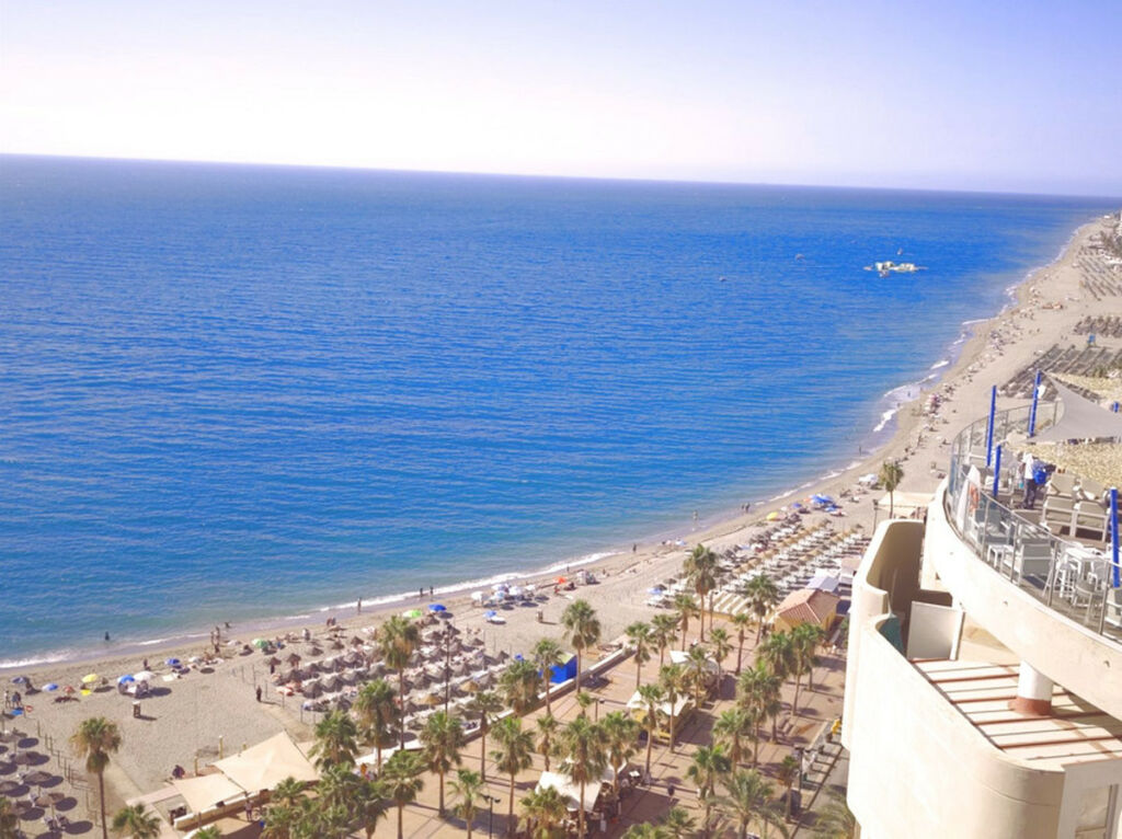 Top Floor Studio Fuengirola Málaga - image 4