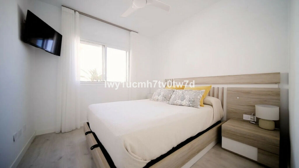 Penthouse Torrequebrada Málaga - image 5
