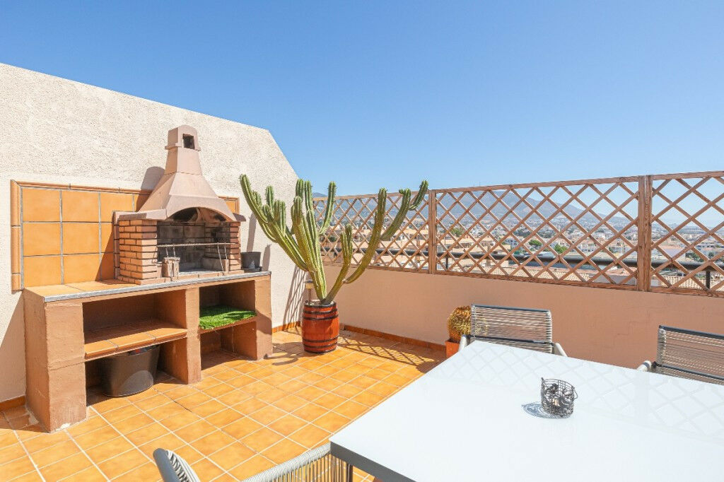 Penthouse Las Lagunas Málaga - image 4