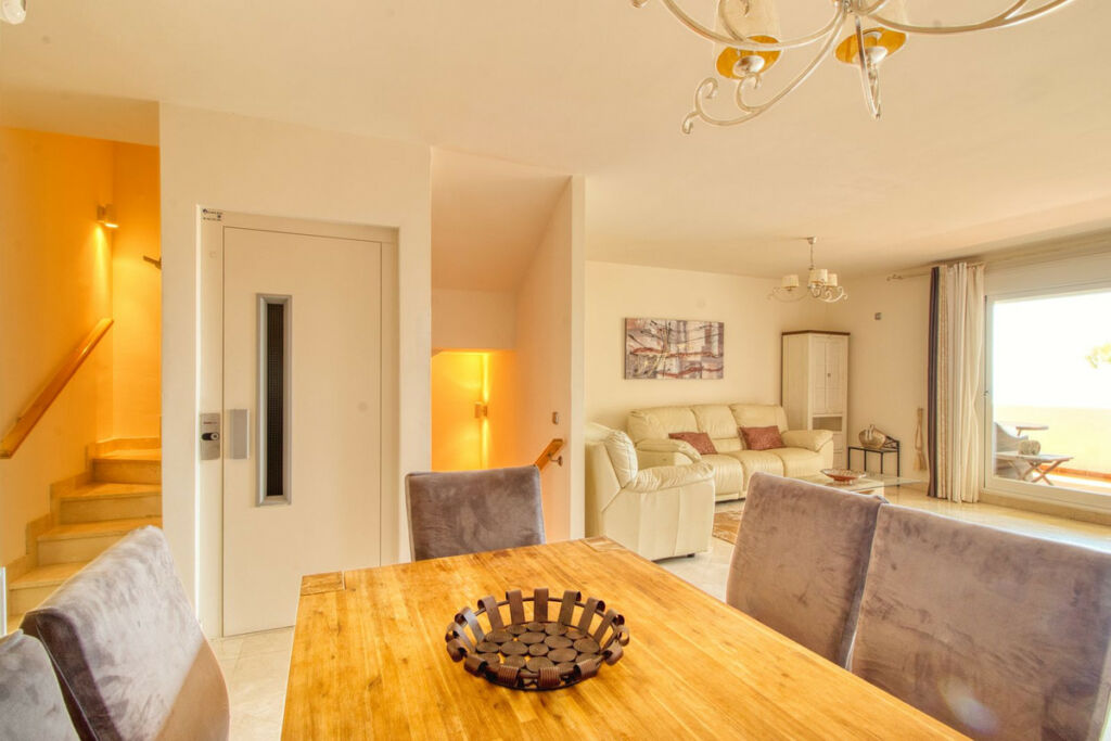 Townhouse Manilva Málaga - image 4