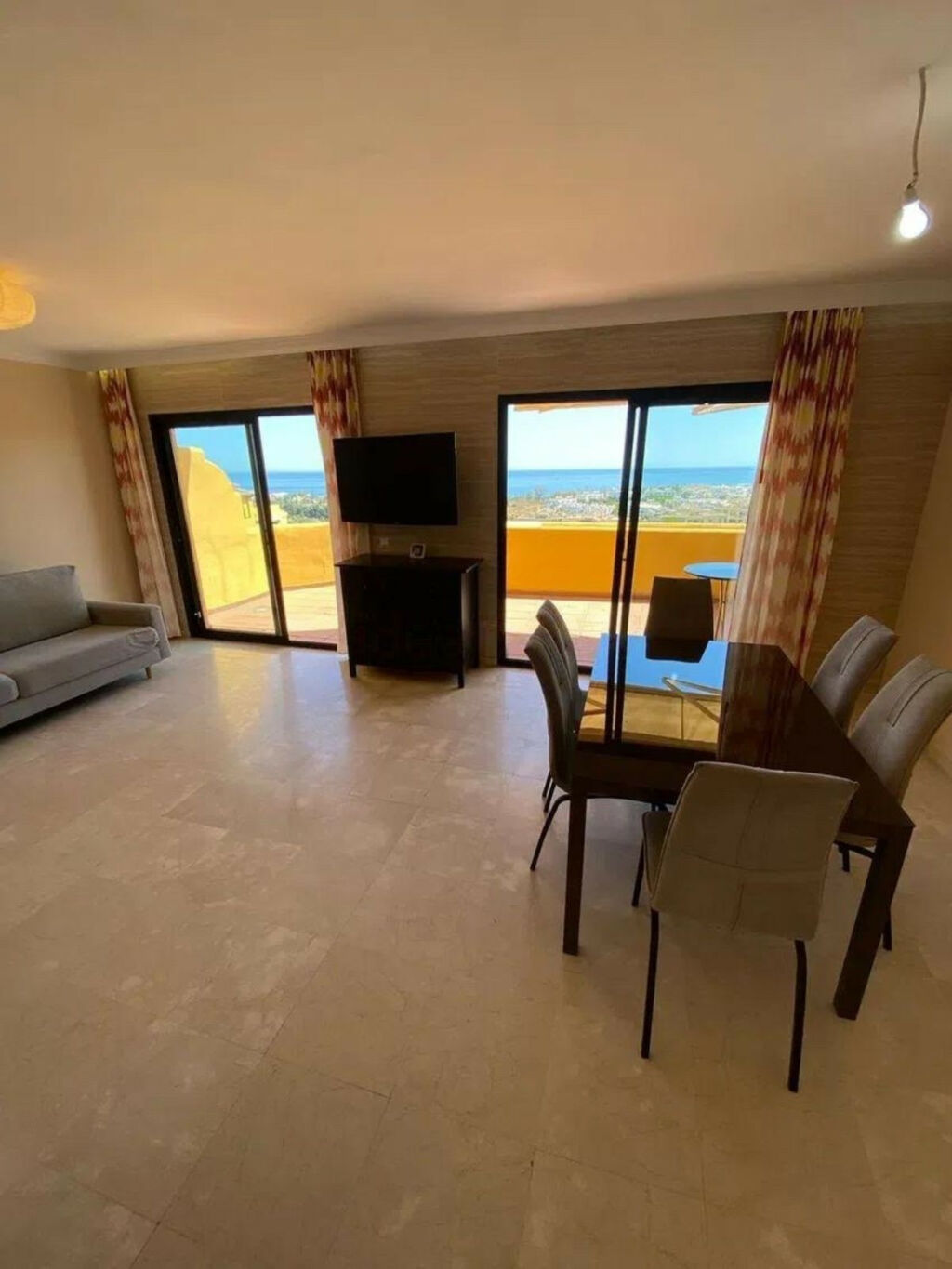 Penthouse Duplex Selwo Málaga - image 4