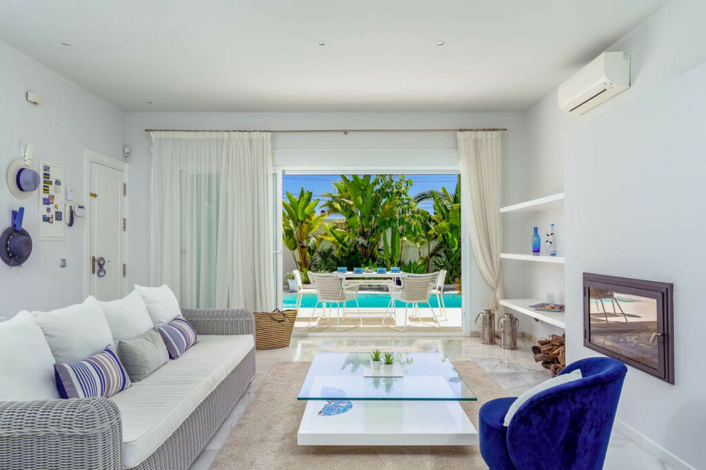 Detached Villa Marbesa Málaga - image 4
