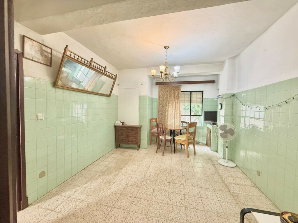 Middle Floor Apartment Fuengirola Málaga - image 4