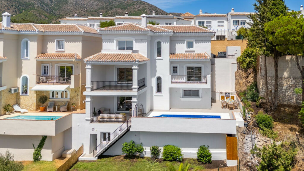 Detached Villa Torreblanca Málaga - image 4