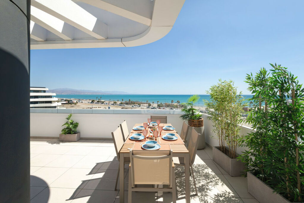 Penthouse Playamar Málaga - image 4
