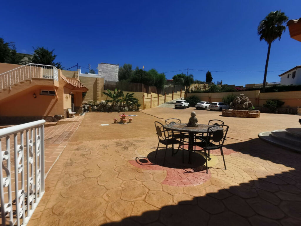 Detached Villa La Cala de Mijas Málaga - image 5