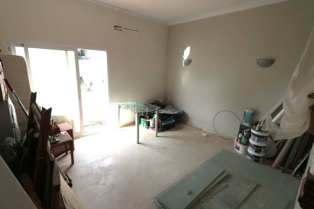 Middle Floor Apartment New Golden Mile Málaga - image 4