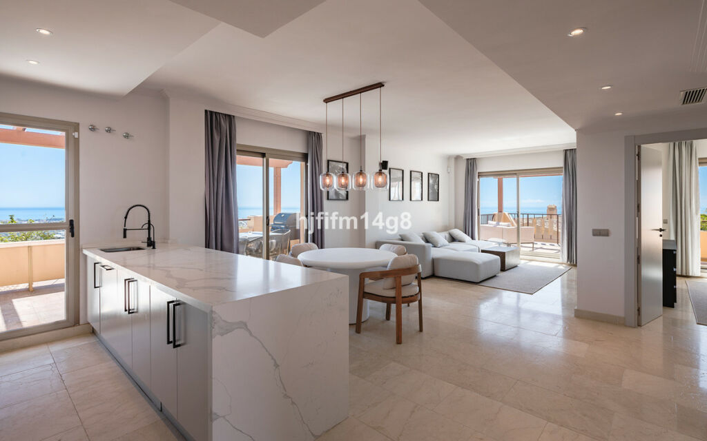 Penthouse Benahavís Málaga - image 5