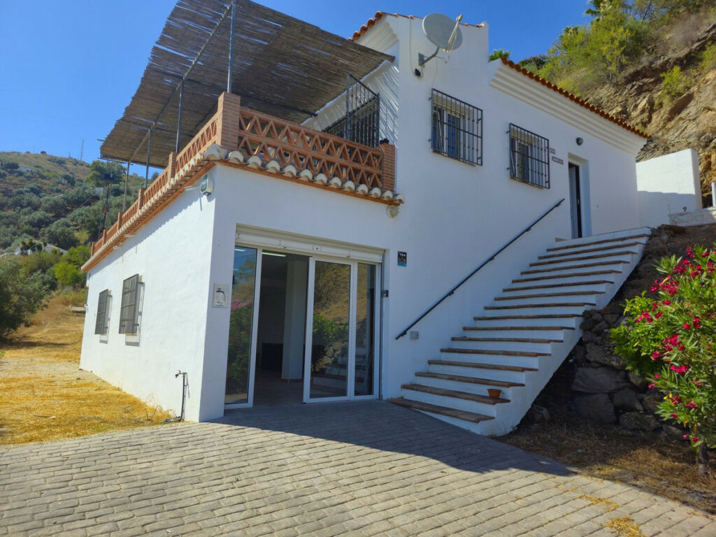 Detached Villa Arenas Málaga - image 4