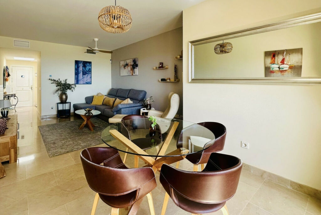Penthouse La Duquesa Málaga - image 4