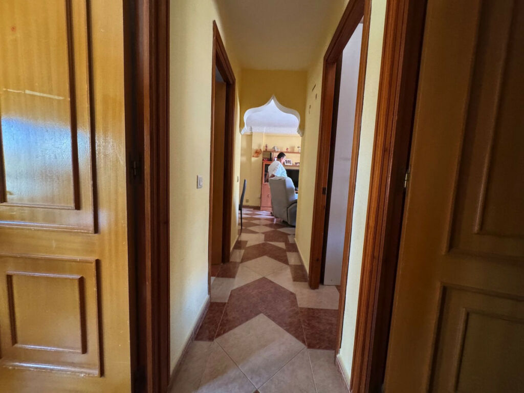 Top Floor Apartment Estepona Málaga - image 4