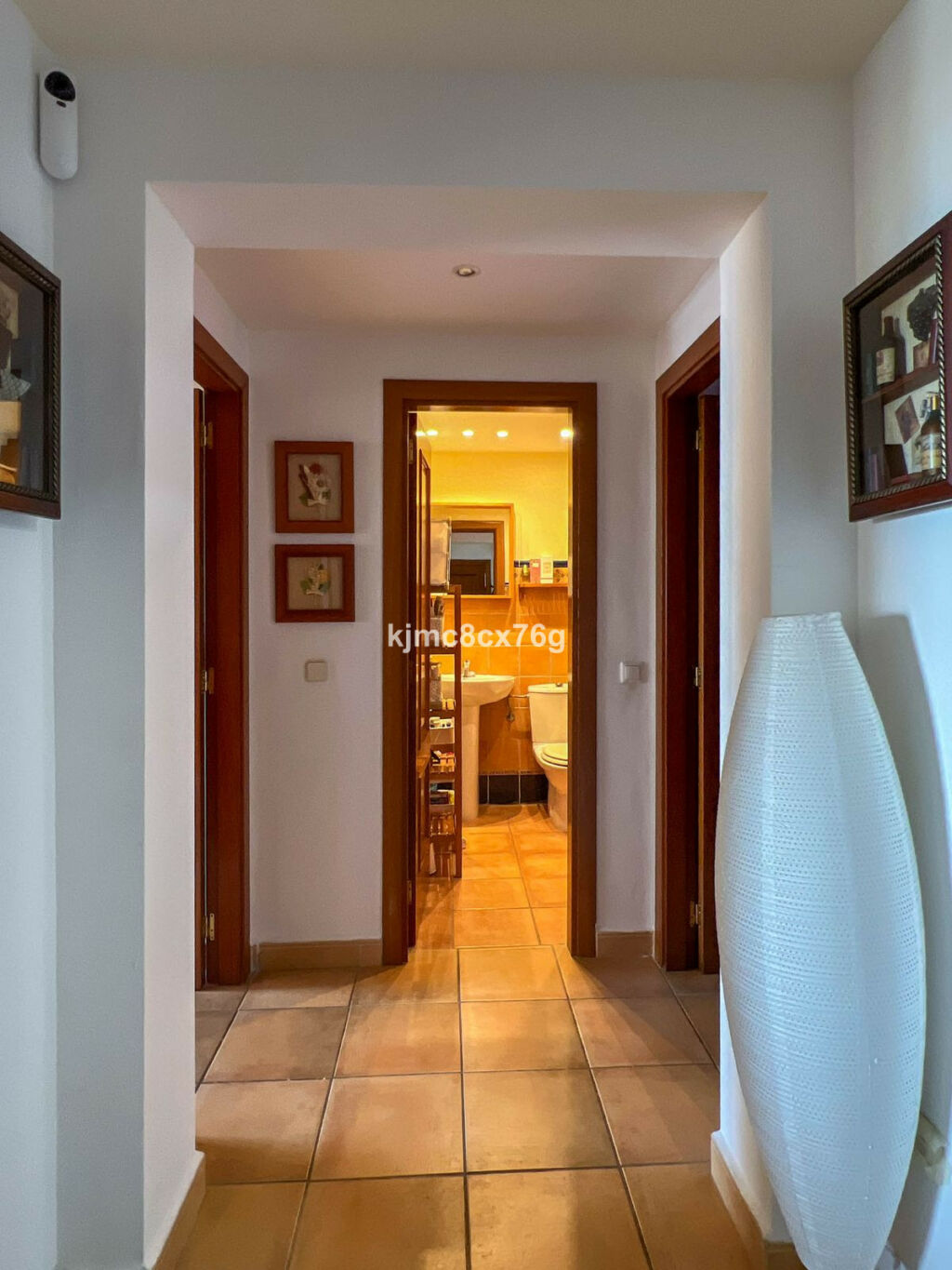 Middle Floor Apartment Calahonda Málaga - image 4