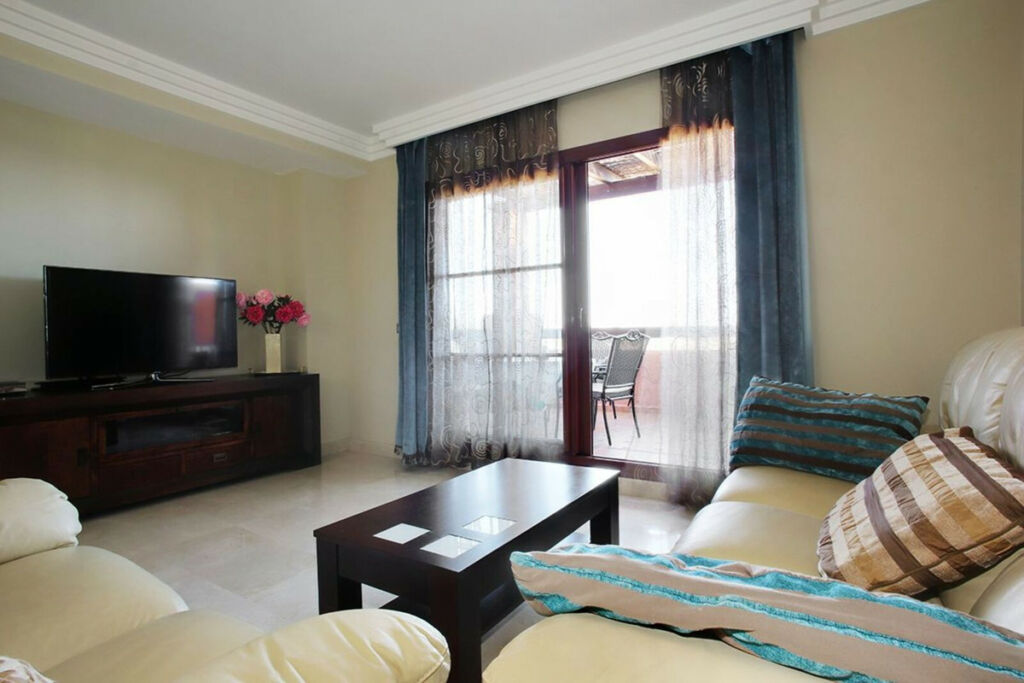 Penthouse Duplex Benahavís Málaga - image 4