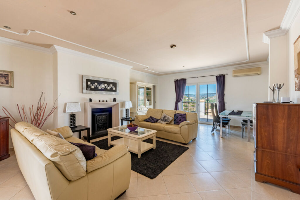 Detached Villa La Cala Golf Málaga - image 5