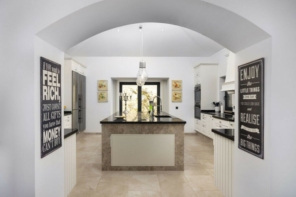 Detached Villa Mijas Málaga - image 4