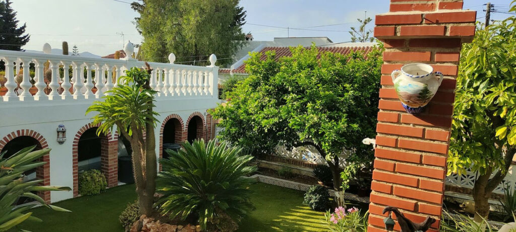 Detached Villa Alhaurín de la Torre Málaga - image 4
