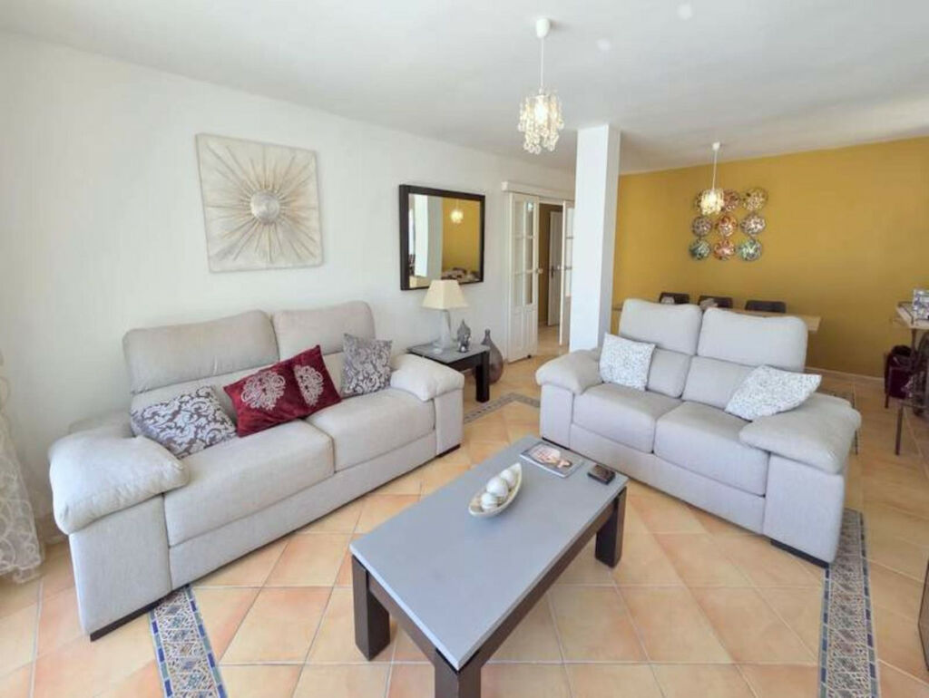 Detached Villa Manilva Málaga - image 4