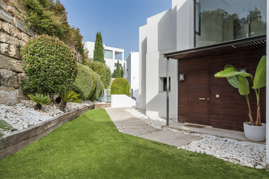 Detached Villa Benahavís Málaga - image 40