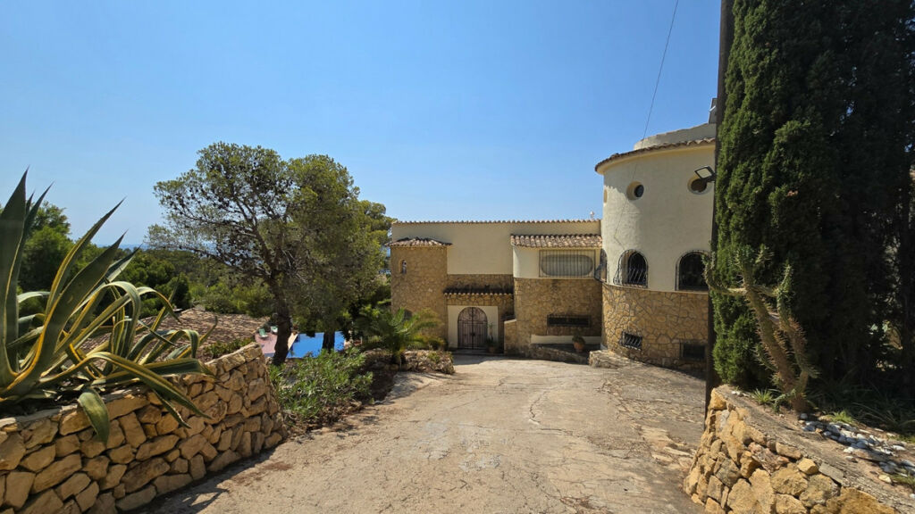 Detached Villa Altea Alicante - image 40