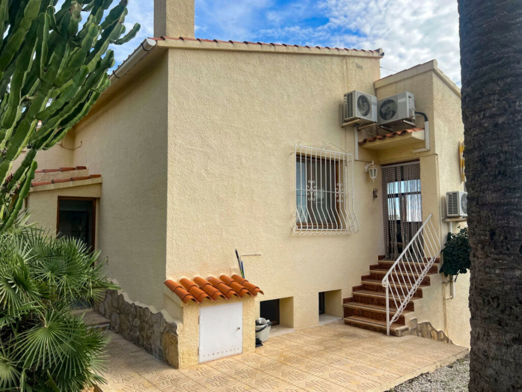 Detached Villa Calpe Alicante - image 40