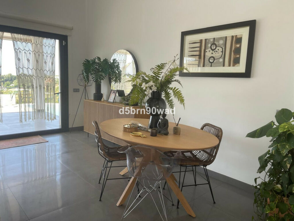 Detached Villa Estepona Málaga - image 34