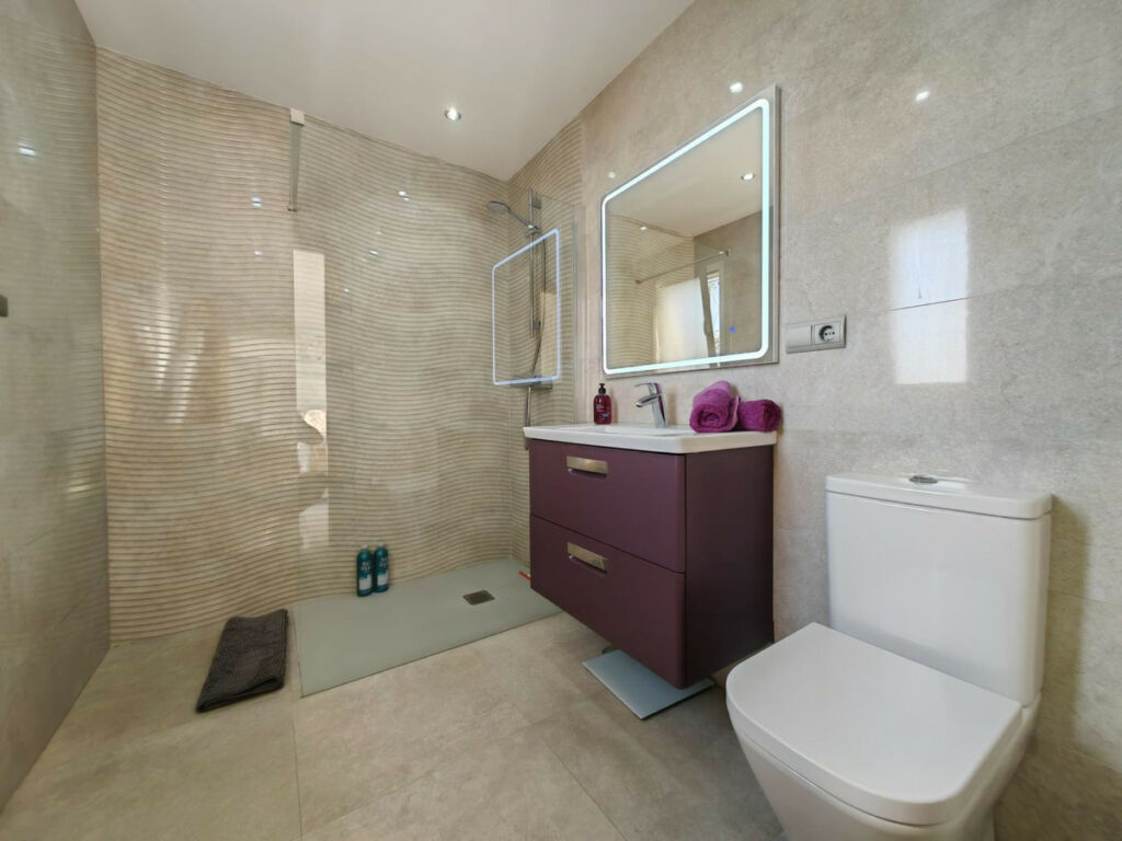 Detached Villa Estepona Málaga - image 40