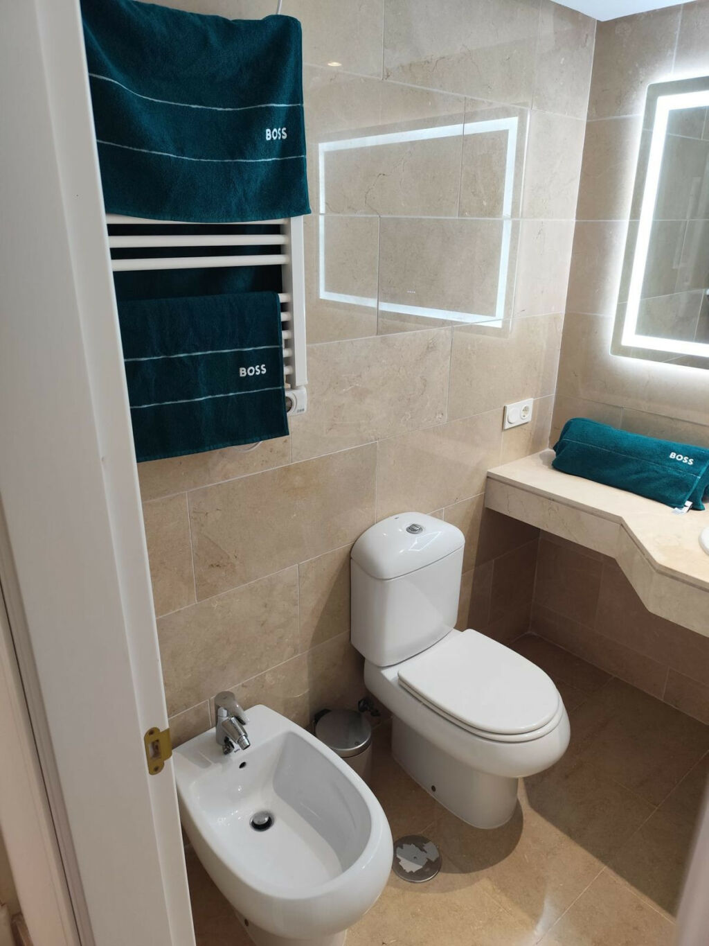 Middle Floor Apartment La Duquesa Málaga - image 33