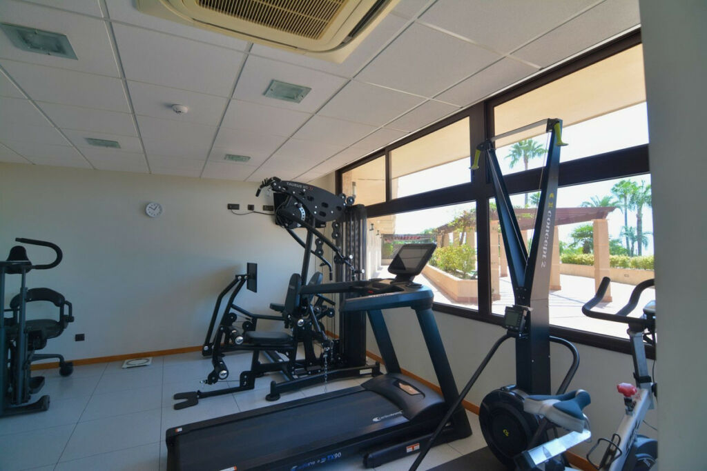 Middle Floor Apartment Fuengirola Málaga - image 40