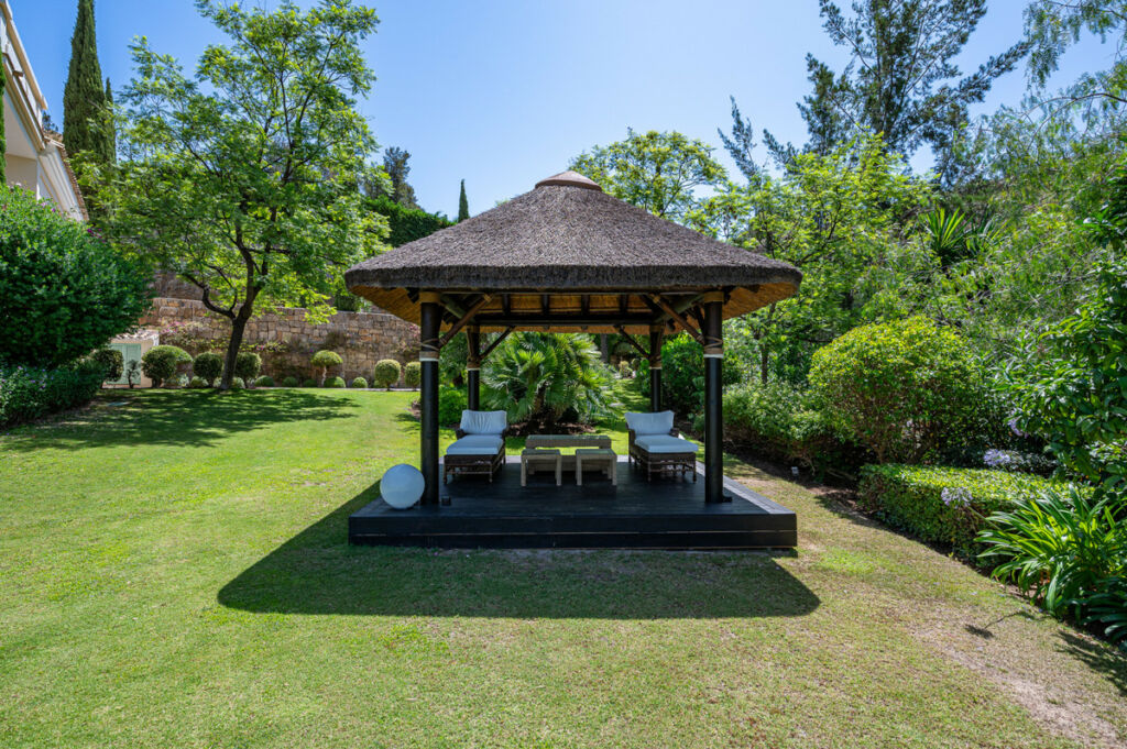 Detached Villa Benahavís Málaga - image 40
