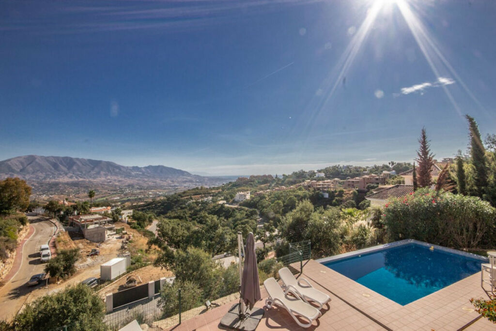 Detached Villa La Mairena Málaga - image 40