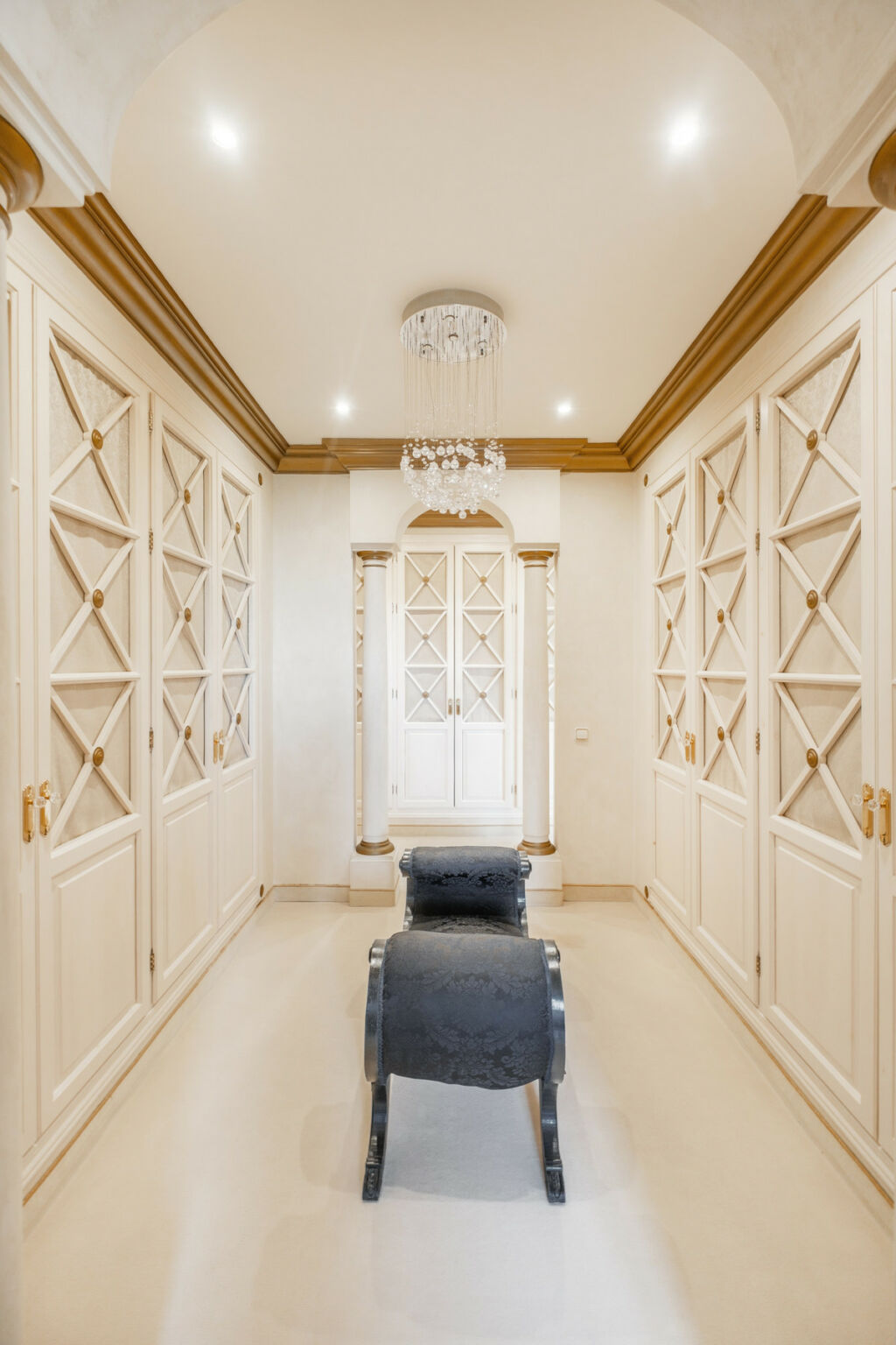 Detached Villa Benahavís Málaga - image 40