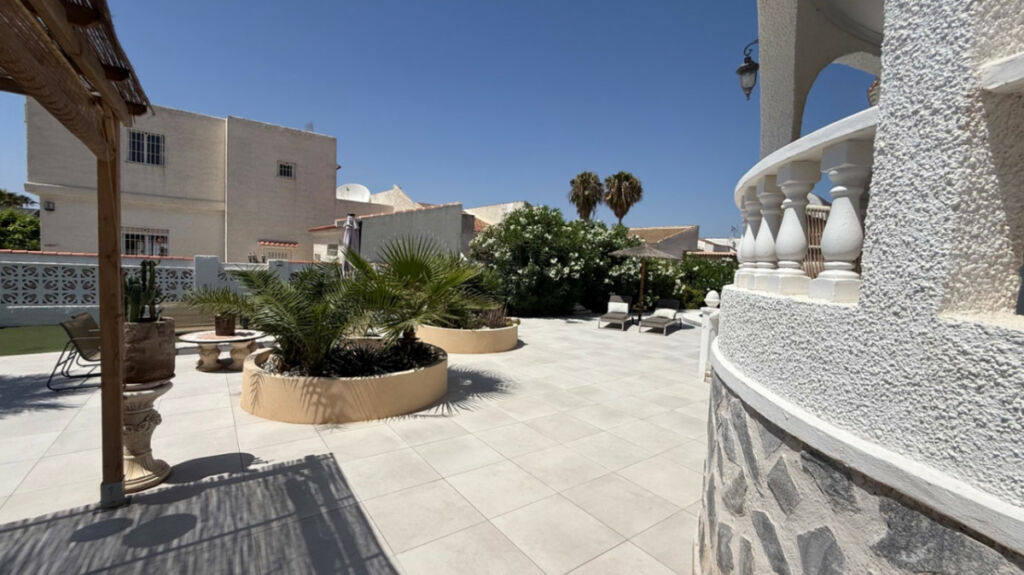Detached Villa Torrevieja Alicante - image 40