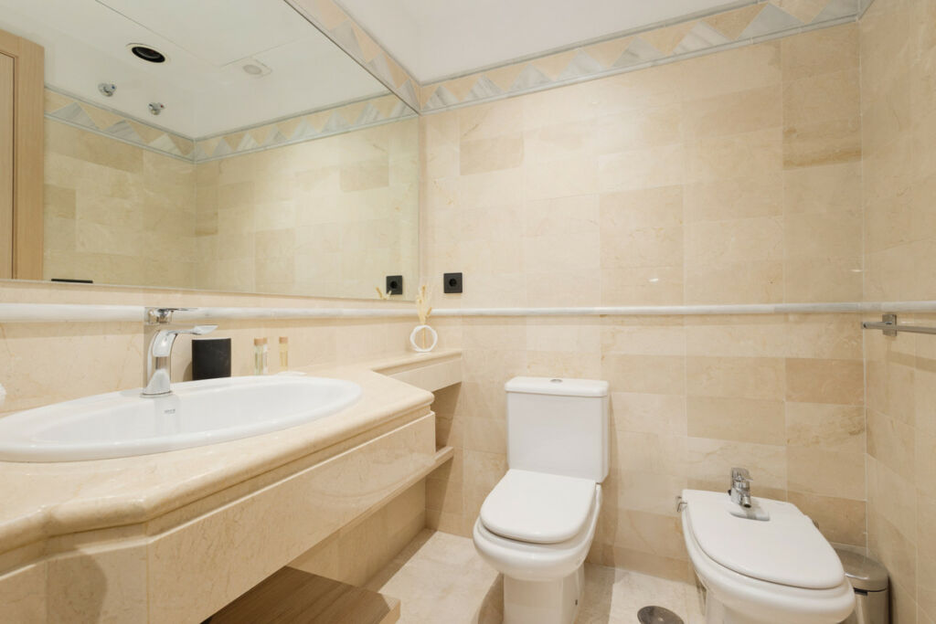Middle Floor Apartment Elviria Málaga - image 41