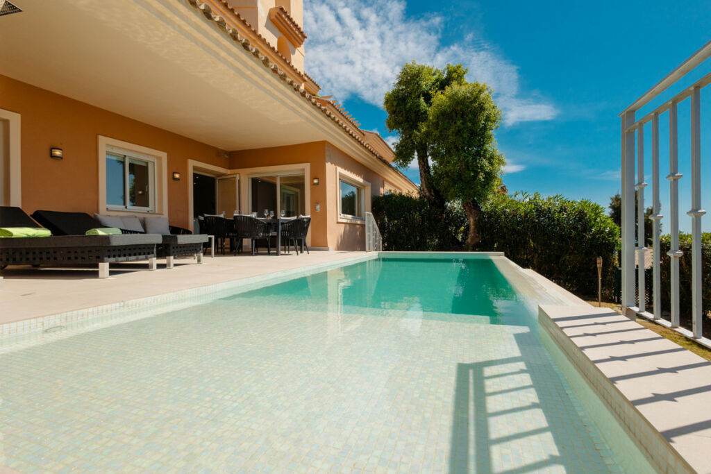 Ground Floor Apartment La Mairena Málaga